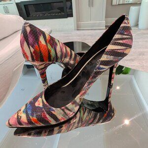 Nine West Multicolor striped pumps with matching clutch purse